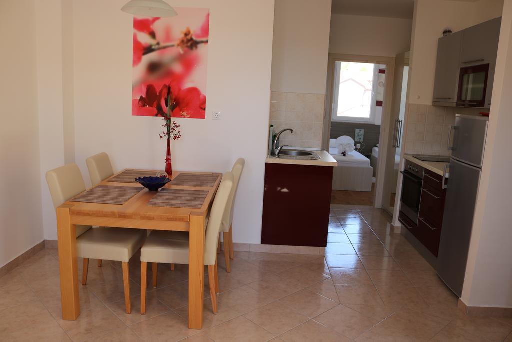 Apartments Marina Vodice Exterior foto
